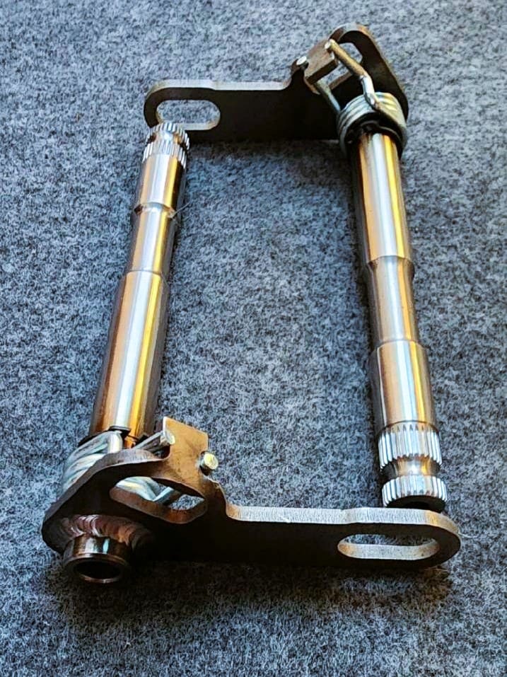 MSV Racing CR500 "Strong Arm" Gearshift Spindle Complete Assembly image 0