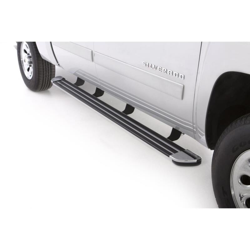 Lund 15-17 Dodge Ram 1500 Crew Cab (Built After 7/1/15) Crossroads 87in. Running Board Kit - Chrome