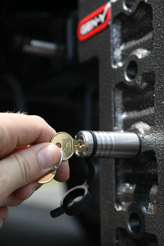 Gen-Y InfiniteRule (1) 3/4in x 3-7/8in Hitch Lock w/2 Keys