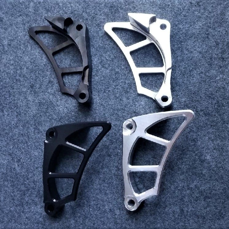 ’83-’87 KX250 Petite Billet Case Saver/Sprocket Guards image 1