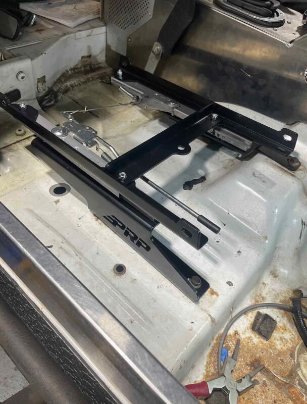 PRP Jeep CJ7/YJ Seat Mounts (Complete Pedestal) - Pair