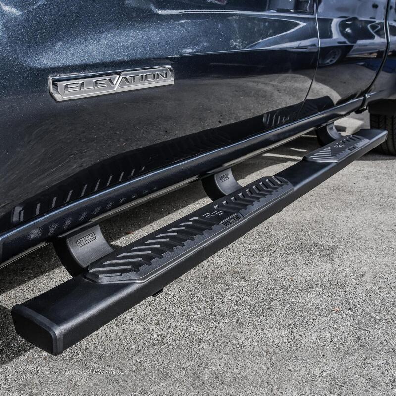 Westin 19-26 Chevrolet Silverado 1500 DC R5 Nerf Step Bars - Blk