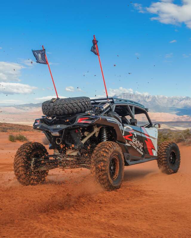 Elektric Offroad 2017+ Can Am Maverick X3 Volt Billet Radius Rods Anodized Clear (RS 72In Model)