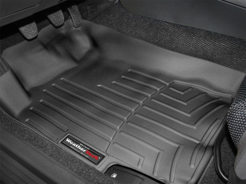 WeatherTech 02-07 Subaru Impreza Front FloorLiner - Black