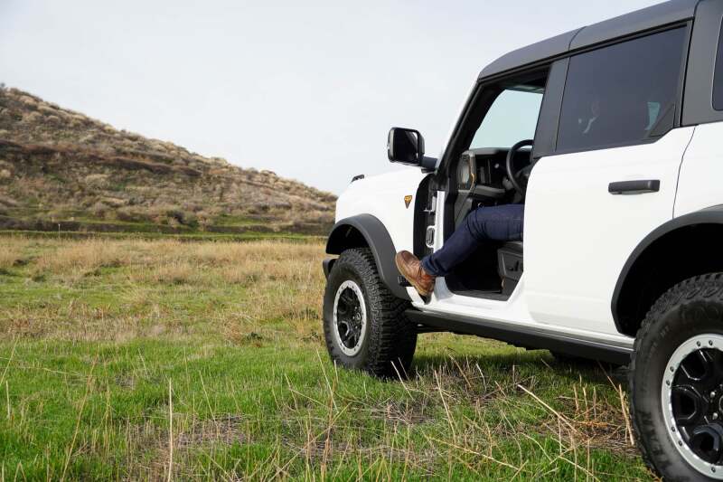 DV8 Offroad 2021+ Ford Bronco Foot Peg Pair - Black