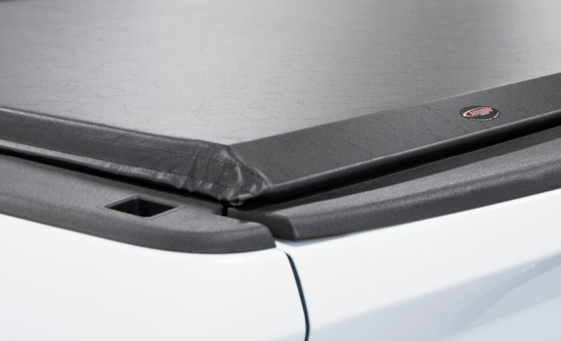 Access Limited 20-22 Jeep Gladiator 5ft Bed (w/ Trail Rail) Roll-Up Tonneau Cover