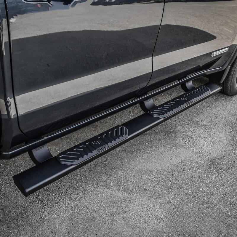 Westin 19-26 Chevrolet Silverado 1500 DC R5 Nerf Step Bars - Blk