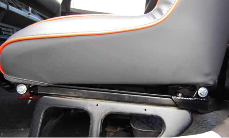 PRP Jeep CJ7/YJ Seat Adapter Mount (Passenger Side)