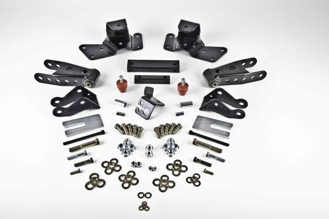 Belltech SHACKLE AND HANGER KIT 97-00 C2500/3500 non dually 4inch