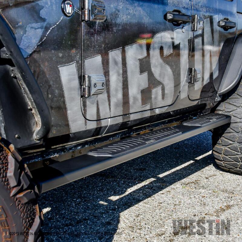 Westin 18-26 Jeep Wrangler JLU 4dr R5 Nerf Step Bars - Tex. Blk
