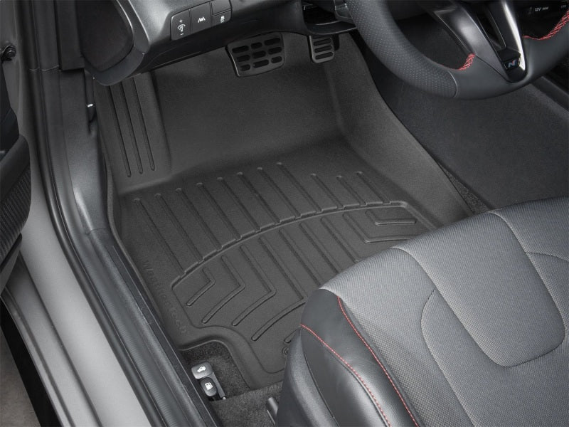 WeatherTech 21-23 Hyundai Elantra / 21-23 Hyundai Elantra Hybrid Front FloorLiner HP - Black
