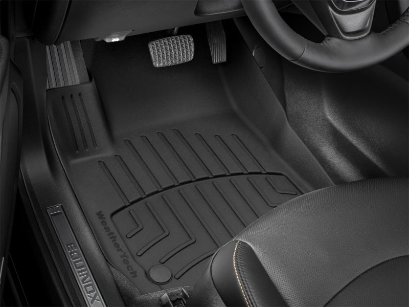 WeatherTech 18-24 Chevrolet Equinox Front FloorLiner HP - Black