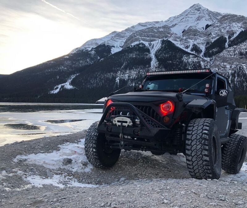 Oracle 7in High Powered LED Headlights - Black Bezel - ColorSHIFT