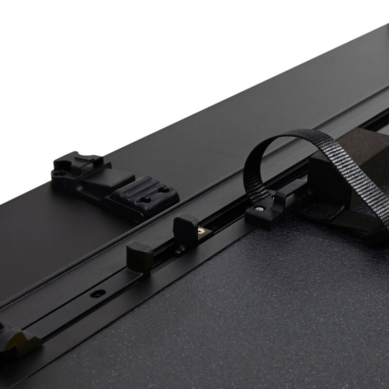Westin 24-25 Toyota Tacoma 6ft.2in. Bed Hard Tri-Fold Tonneau Cover - Black
