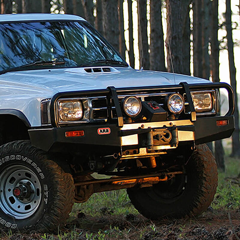 ARB Winchbar Suit Flares 91-96 4 Run Sr5