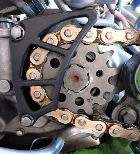 ’83-’04 KX500 "Petite" Case Saver/Sprocket Guard image 2