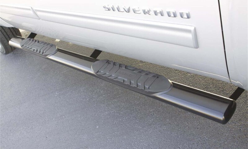 Lund 07-17 Chevy Silverado 1500 Crew Cab 5in. Oval Straight SS Nerf Bars - Polished